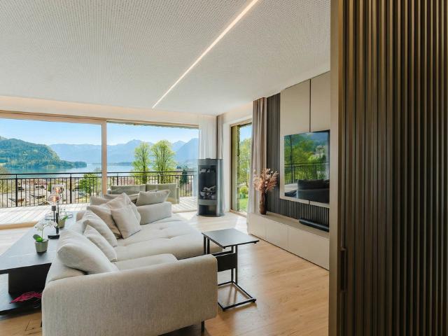Der Wolfgangsee liegt Ihnen zu Füßen! 4 Zimmer Terrassenwohnung in St. Gilgen