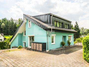 Der Traum vom Eigenheim: Schickes Architektenhaus in Marienheide!