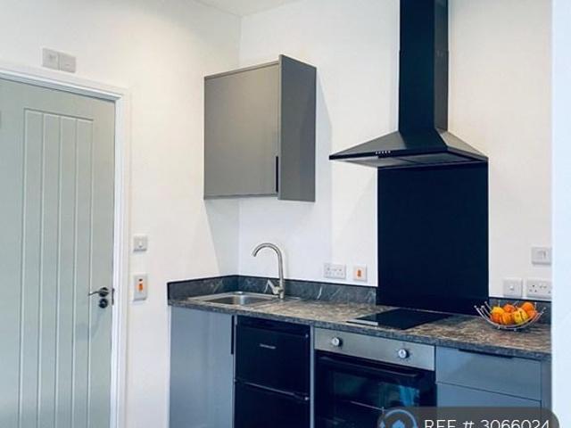 Derby, Derby, DE1 Studio to rent £745 pcm £172 pw