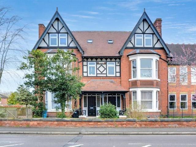 Derby Road, Long Eaton, Nottingham 2 bed flat to rent £1,075 pcm £248 pw