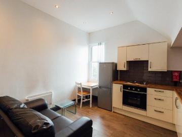 Derby Road 1 bed in a house share to rent £1,126 pcm £260 pw