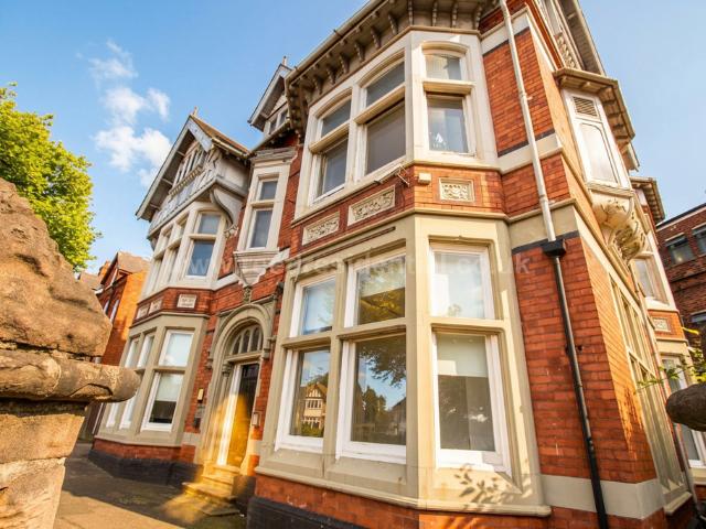 Derby Road 6 bed, Lenton NG7 6 bed flat to rent £2,738 pcm £632 pw
