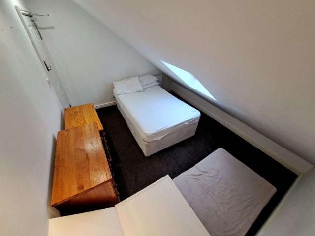 Derby Street, Barnsley S70, 5 bed shared accommodation to rent, £600 pcm | PrimeLocation