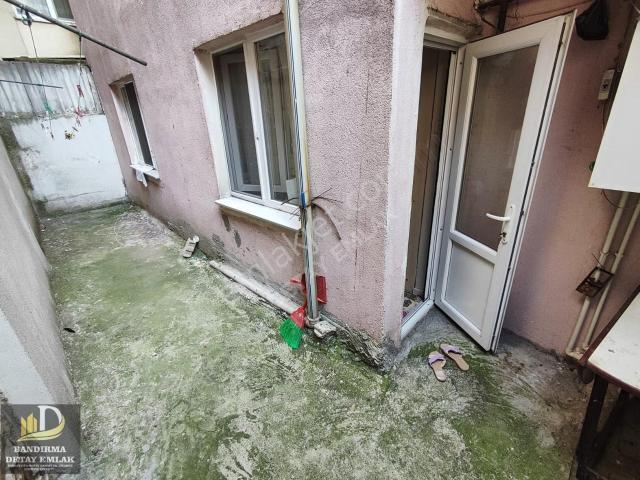 Dere Mahallesinde Merkezi Konumda 2+1 Düz Giriş Kiralık