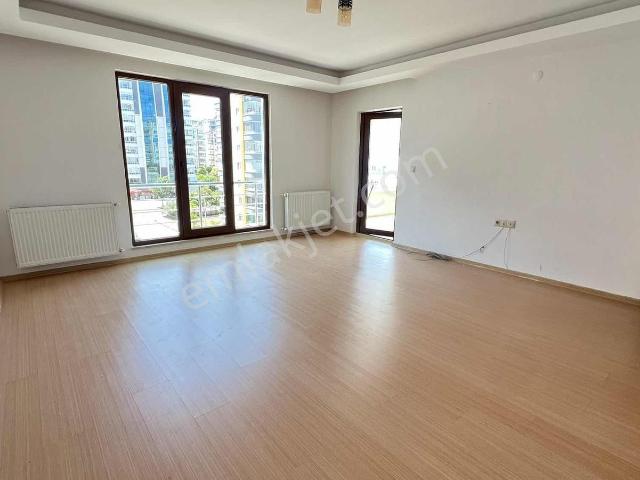 Dere Gayrimenkul Dilekten Muhteşem Lokasyonda Kiralık 3+1 Daire
