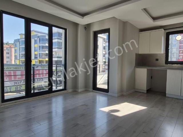 Dere Gayrimenkul Dilekten Tramvay Altında Kiralık 1+1 Daire