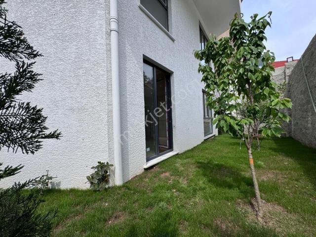 Dereağzı Mahallesinde Sıfır Bahçe Kullanımlı 2+1 Satılık Daire