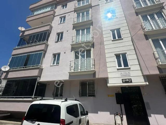 Derebahçe’de Atasam’a Yakın Satılık 3+1