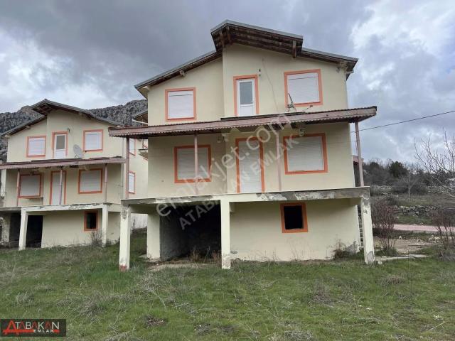 Derebucak Çamlıkta 4+1 Müstakil Yayla Evi