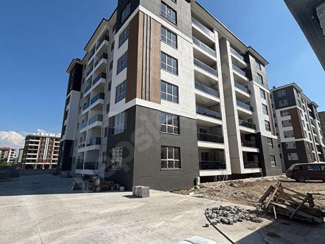 Deregümü Can Ercan Sitesinde Satılık 4+1 Lüx Sıfır Daire