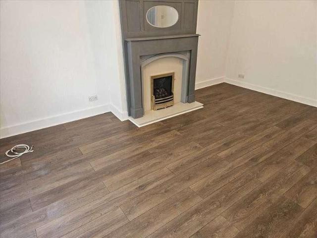 Derek Avenue, Warrington, WA2