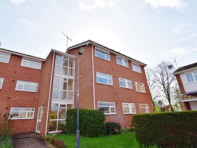 Dereham Court, Leamington Spa CV32, 2 bed flat to rent, £1,100 pcm | PrimeLocation
