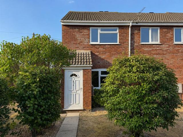 Dereham Road, New Costessey, Norwich NR5, 2 bed end terrace house to rent, £1,250 pcm | PrimeLocation