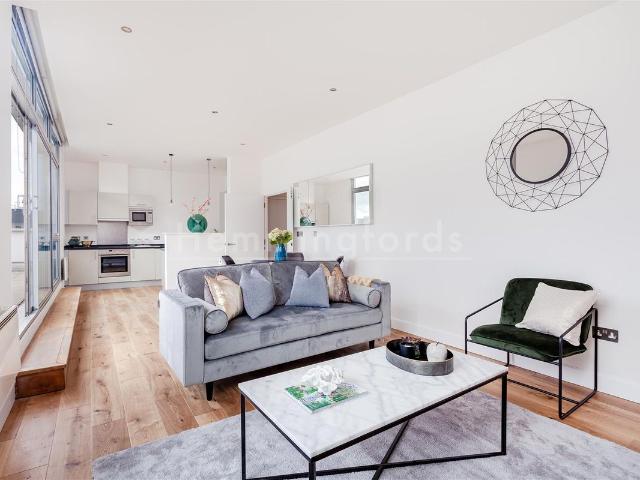 Derham Place, London EC2A, 3 bed flat to rent, £4,850 pcm | PrimeLocation