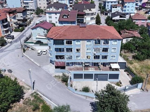 Derince Sırrıpaşa Mah. De Satılık Arakat 3+1 Daire