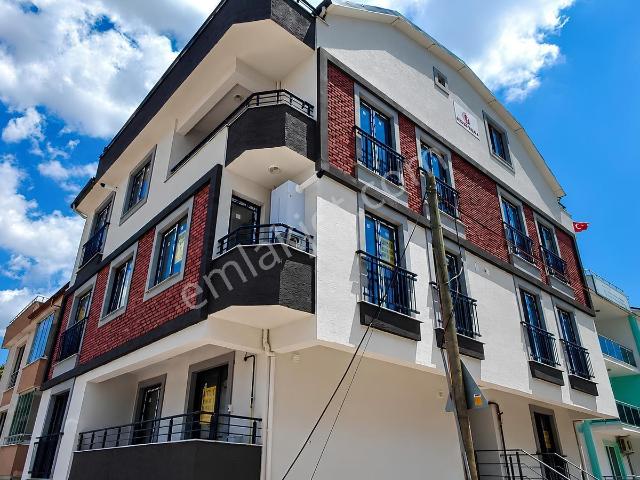 Derince 60 Evlerde Kiralık Sıfır 2+1 Daire | Kaymakamlık Karşısı