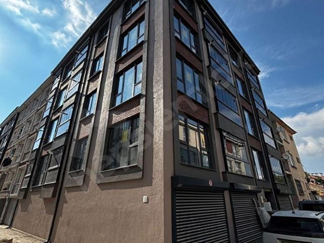 DERMAN CADDESİ DİBİ ULTRA LÜKS BALKONLU KİRALIK 2+0 DAİRE