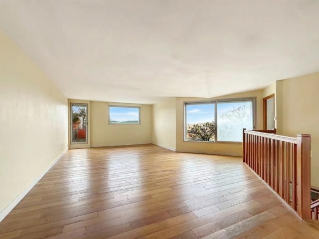 Dernier étage à rénover: Duplex de 147m² avec terrasse Paris 17e Étoile