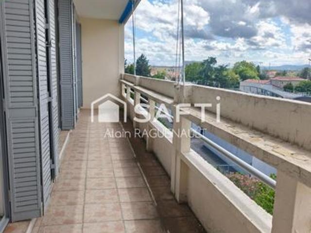 DERNIER ETAGE ASCENCEUR LYON 8 GENERAL FRERE/ PINEL T3 Bis de 70 M2 avec grand balcon