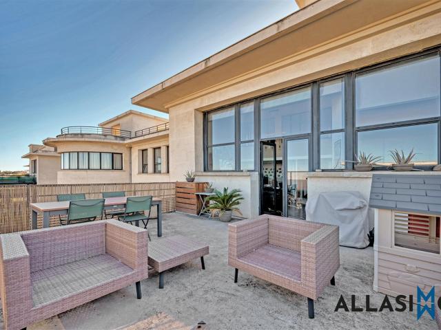 Dernier étage d'un monument classé – Terrasse de 36 m² 69m² Montpellier