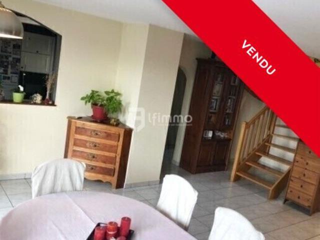 Dernier étage: Duplex F5/105 m² ascenseur, balcon, cave, garag