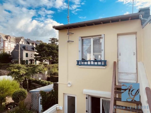 Appartement de 2 pièces TRAVERSANT au DERNIER ÉTAGE