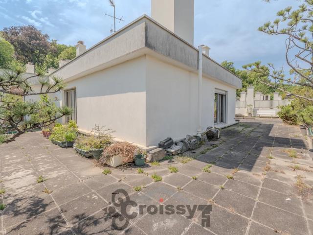 Dernier étage privatif terrasse 160 m² vue Seine