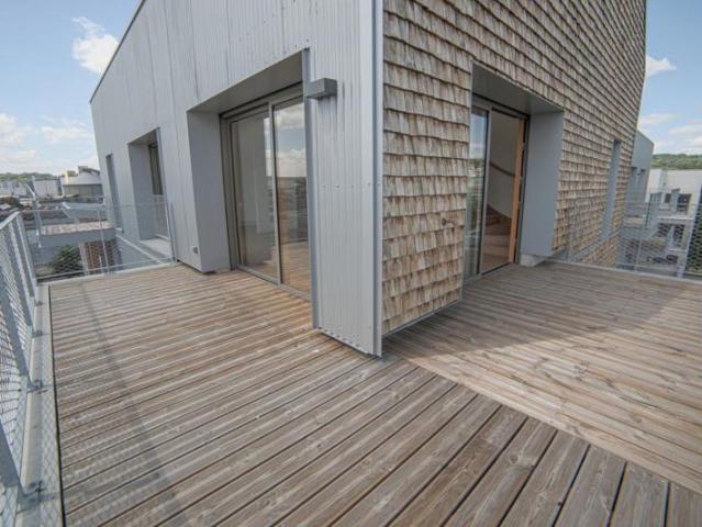 Dernier étage: T5 duplex terrasses 2 parkings