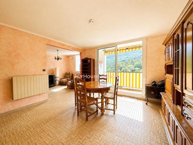 DERNIER ETAGE