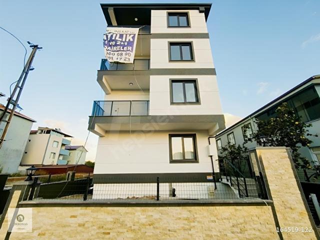 DERONAS'TAN AYVACIK MERKEZDE SIFIR 2+1 ARA KAT KİRALIK DAİRE