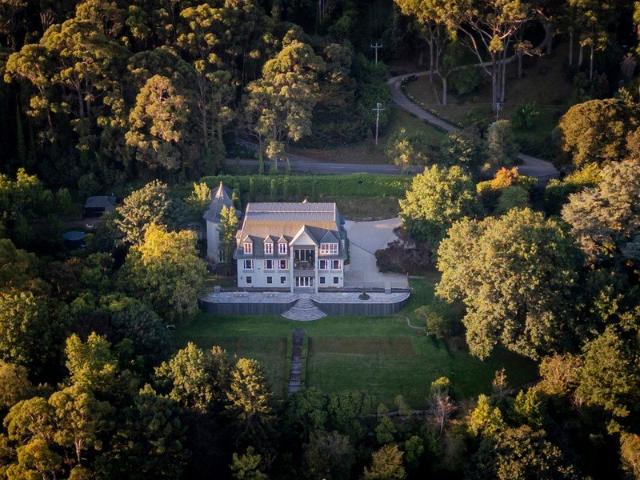 Derriweit Heights c. 1873 2007 Provenance, Privacy and Lifestyle