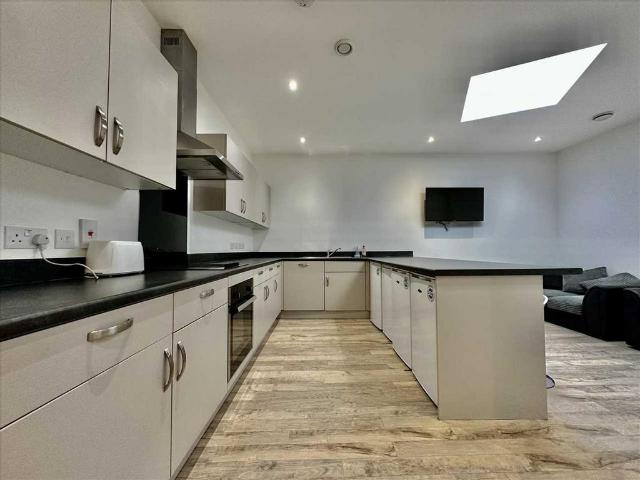 Derrys Cross, Plymouth 5 bed house share to rent £2,925 pcm £675 pw