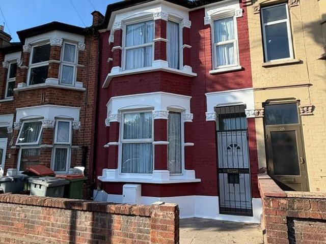 Dersingham Avenue, London E12 3 bed terraced house to rent £2,250 pcm £519 pw