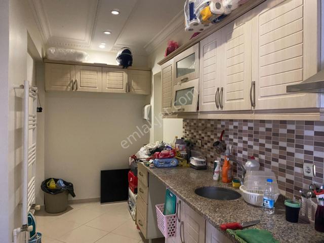 Destan 015 Kocamustafapaşa c.tesi pazar civarı 2 oda 1 salon dubleks 100m2 Kombili 15 yıllık bina