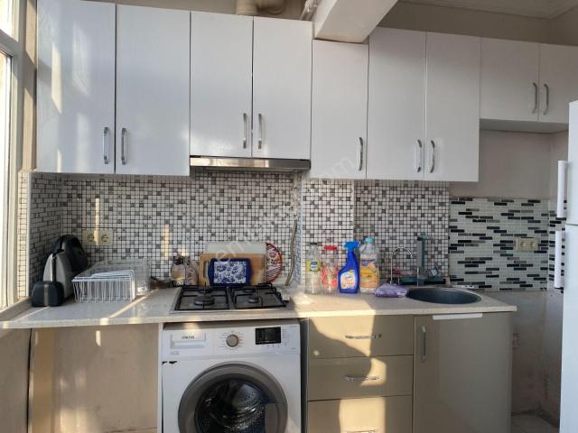Destan 092 k.m.paşa carrefoursa civarı 2 oda 1 salon 80m2 orta 5.kat bakımlı temiz boyalı eşyalı