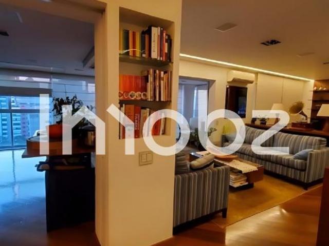 DESTAQUE Apartamento à venda no Condomínio Villagio Panamby RUA ITAPAIÚNA 1800, Panamby, SÃO PAU
