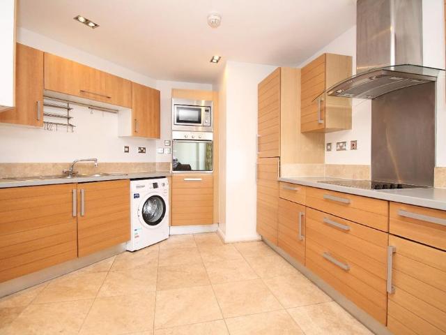 Destiny, 3 Limeharbour, London, E14 9LS, United Kingdom | 2 bed apartment for rent #140799719 | Rentberry