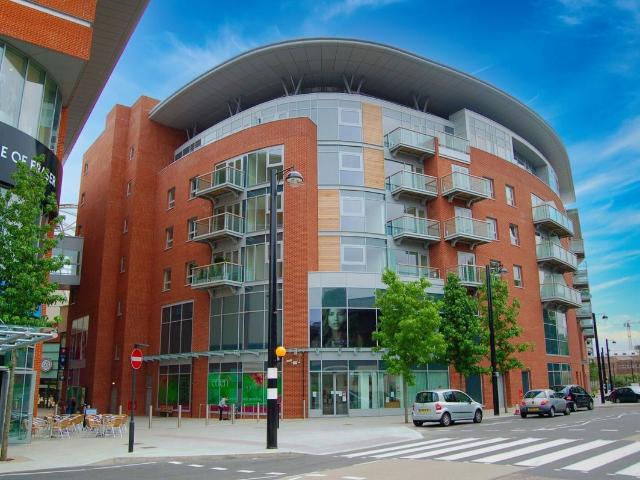 Desborough Road, High Wycombe, Buckinghamshire HP11, 1 bed flat to rent, £1,150 pcm | PrimeLocation