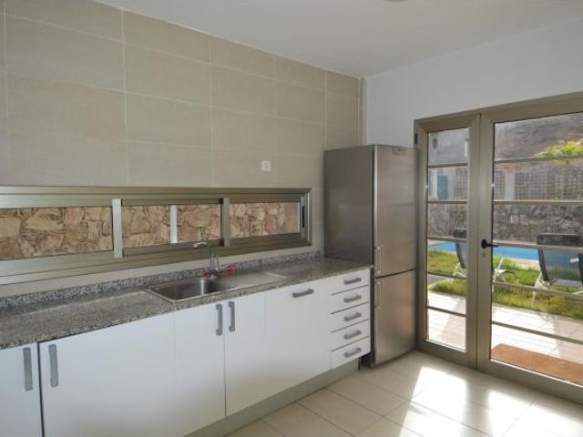 Desconexión Absoluta: Espectacular Villa con Piscina Privada en Tauro