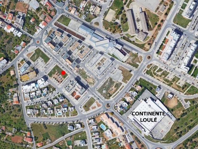 Descrição 504m² Loulé São Clemente