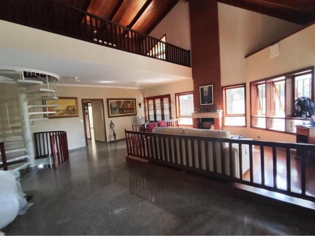 Descrição do Imóvel – Sobrado de Alto Padrão, 340 m²