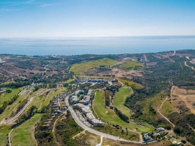 Descripción. Promoción de obra nueva en Estepona Golf, en el. 106m² Estepona