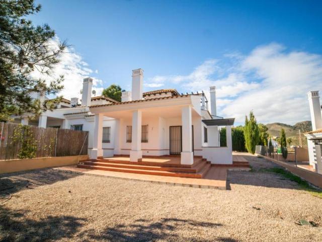 Descubra una exclusiva promoción de viviendas adosadas de ob. 164m² Fuente Alamo