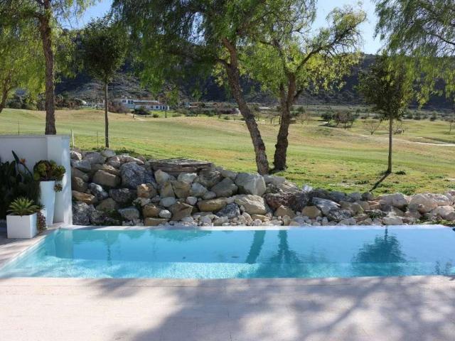 Descubra esta espectacular villa de reventa situada en el ex. m² Bras del Port