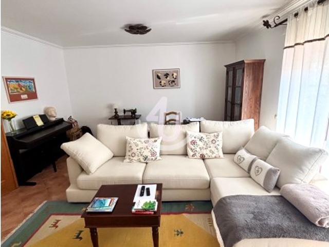 Descubra Este T3 Exclusivo: Tranquilidade, Conforto e Tudo ao seu Alcance