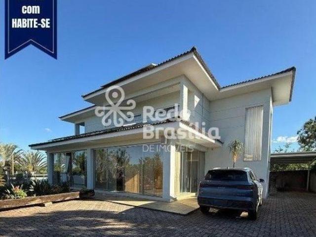 Descubra Já: Casa Moderna e Sustentável na SMPW Quadra 25 Park Way