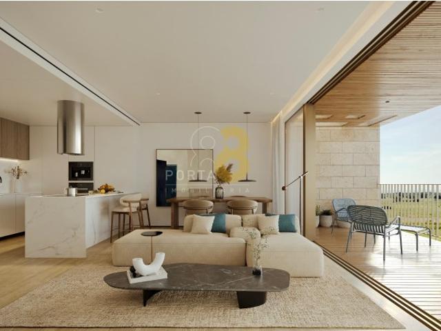 Descubra o Seu Novo Lar: Apartamento T2 de Luxo em Quarteira, Loulé