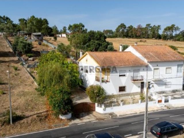 Descubra o seu Refúgio no Arneiro das Milhariças, Santarém