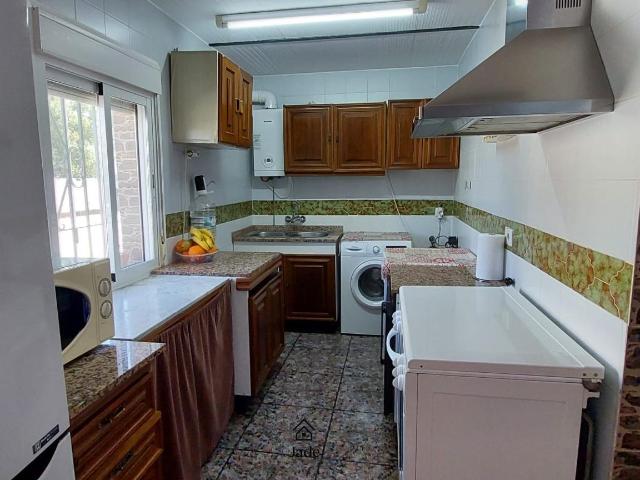 Descubre tu hogar en Cuevas Bajas!