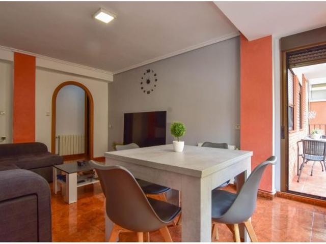 ¡Descubre tu nuevo hogar en Requena!